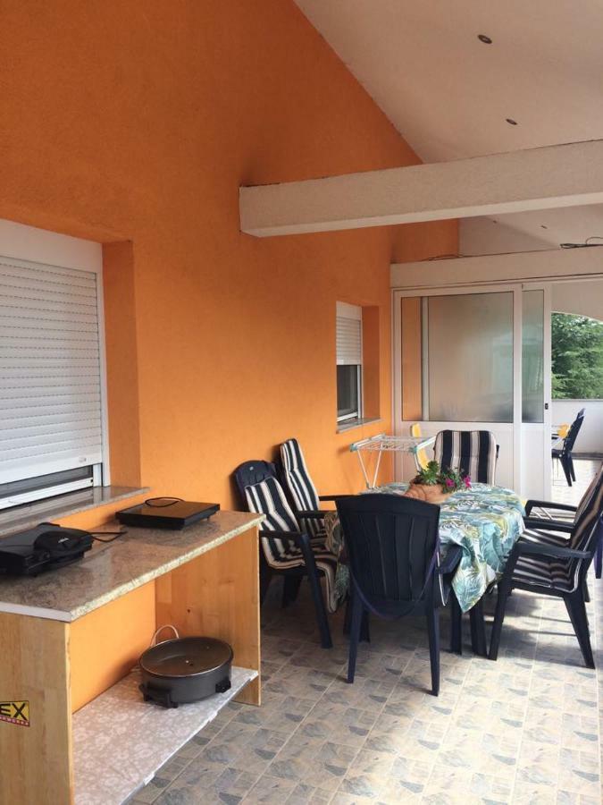 Apartmani Livk Debeljak Exterior photo